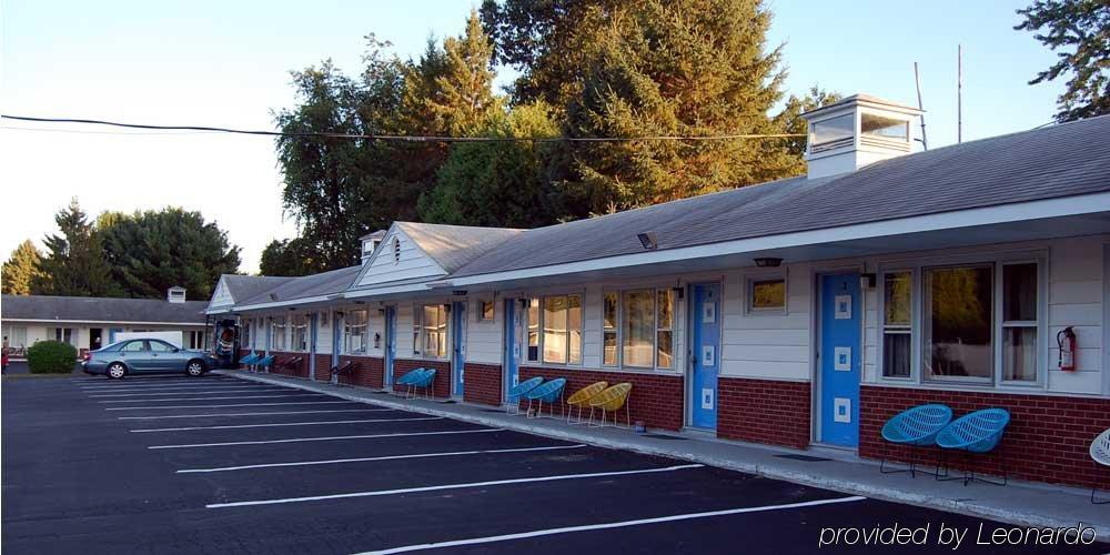 Blue Sky Inn Glens Falls-Saratoga-Lake George Экстерьер фото