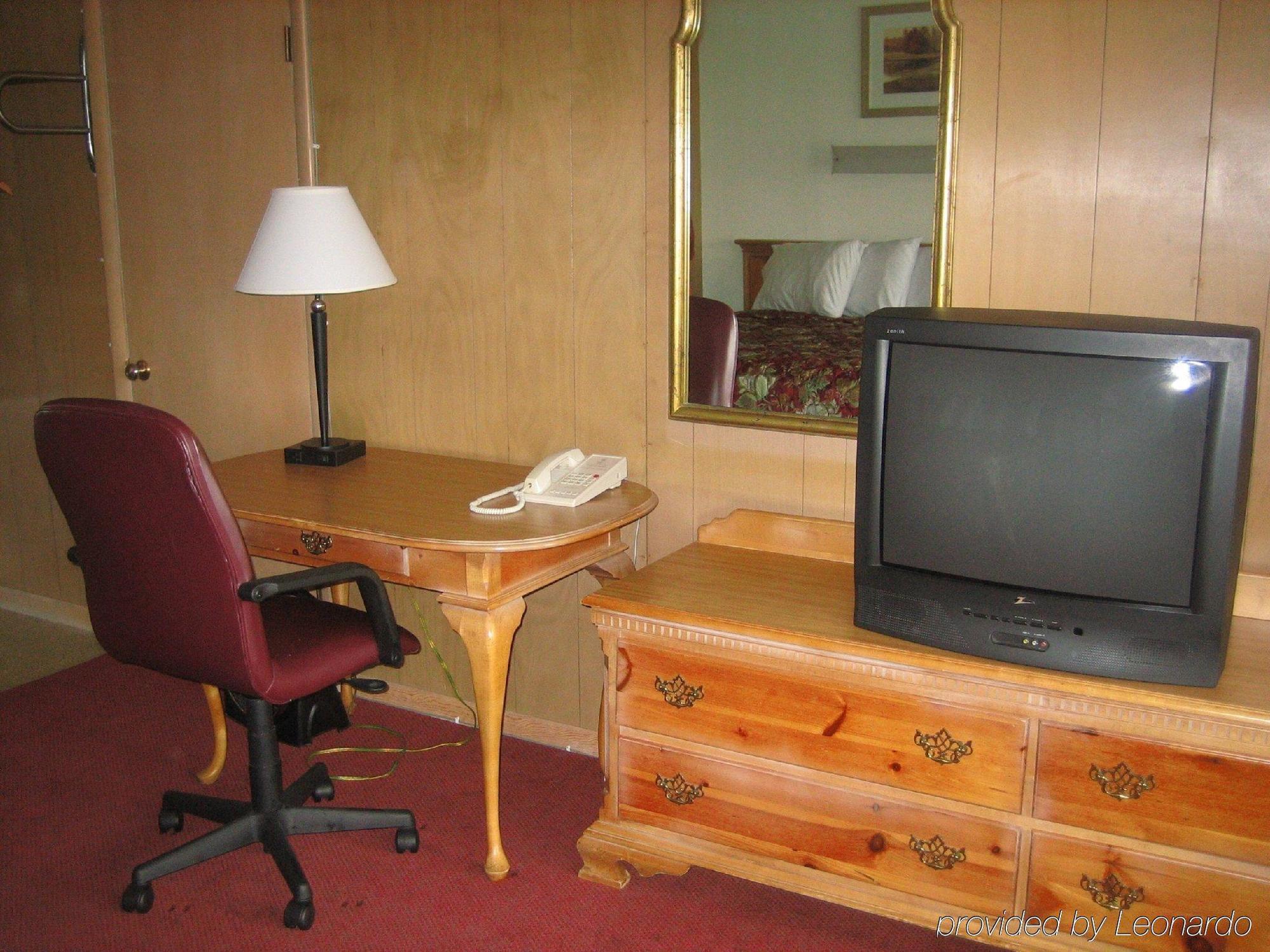 Blue Sky Inn Glens Falls-Saratoga-Lake George Экстерьер фото