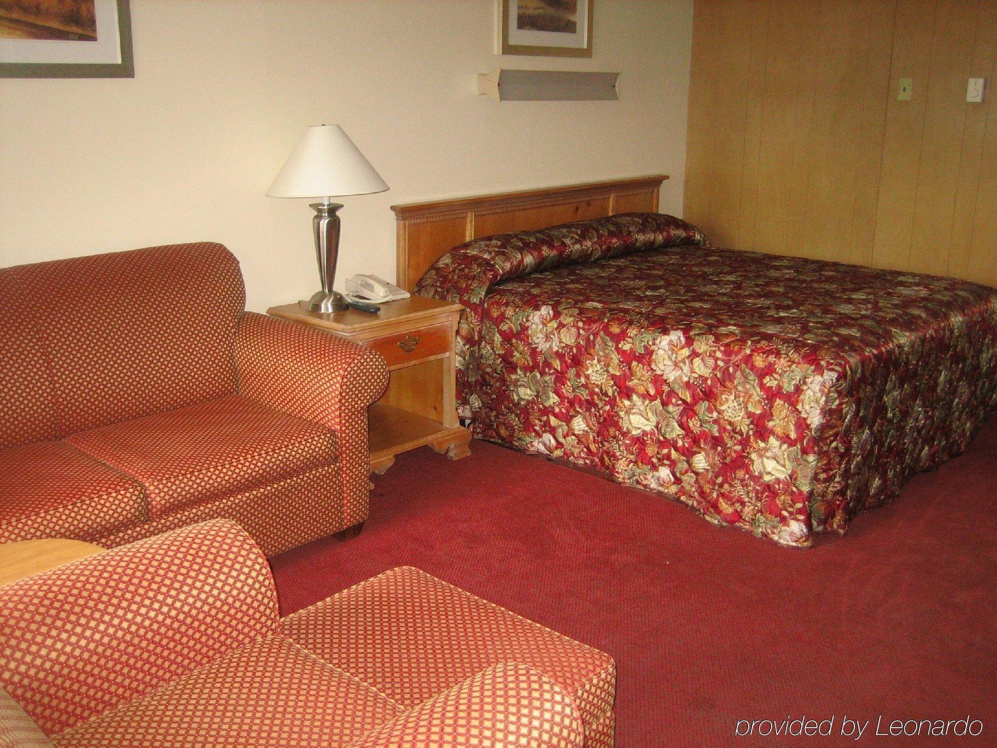 Blue Sky Inn Glens Falls-Saratoga-Lake George Экстерьер фото